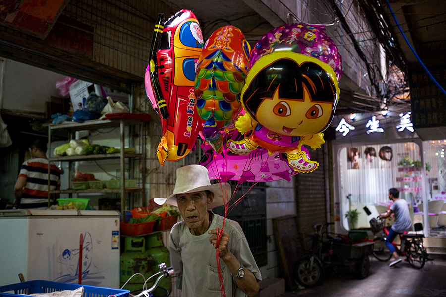 Balloon Vendor, Guangzhou, China